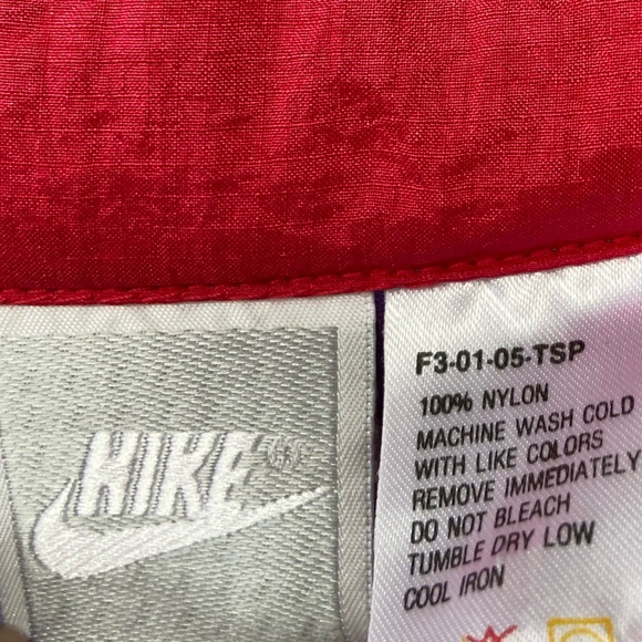 Nike Retro 90s Colorblock Asymmetrical Windbreaker - Picture 4 of 12